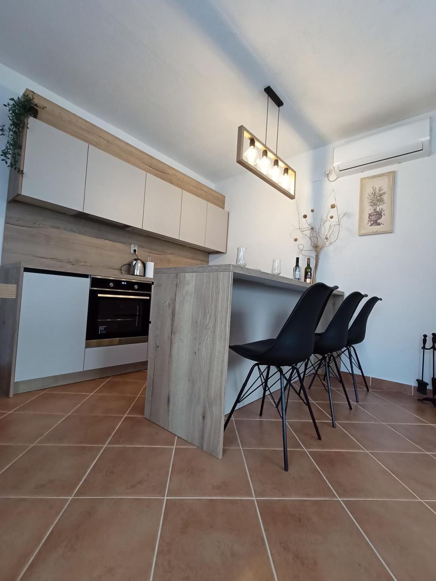 Village Apartment Zagvozd Exterior foto