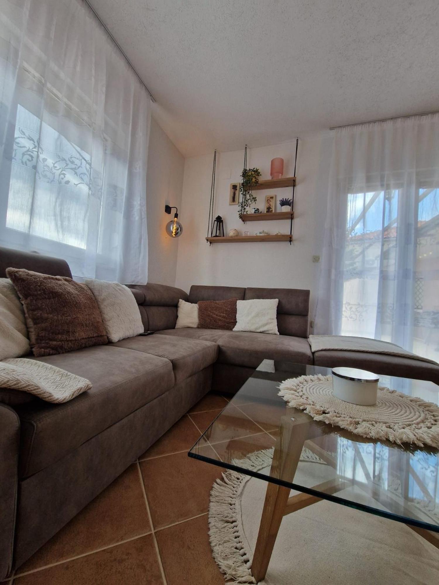 Village Apartment Zagvozd Exterior foto